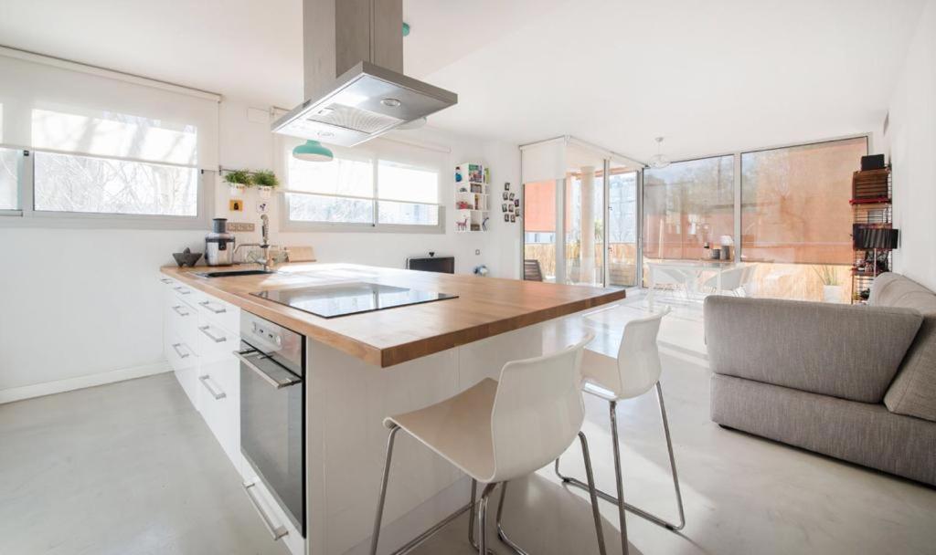 Magnificent Apartment Close To The Beach 圣阿德里安-德贝索斯 外观 照片