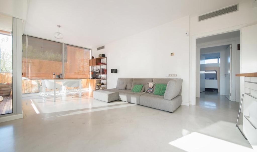 Magnificent Apartment Close To The Beach 圣阿德里安-德贝索斯 外观 照片