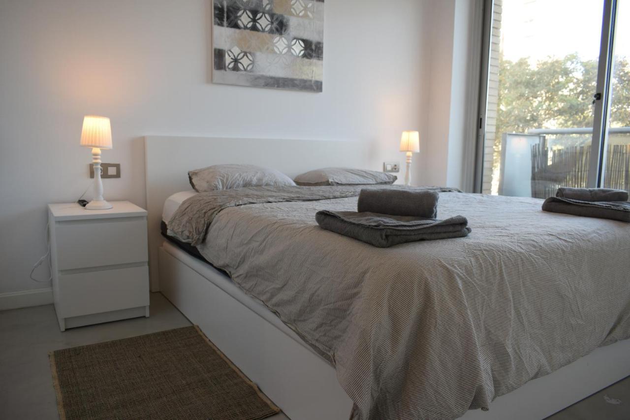 Magnificent Apartment Close To The Beach 圣阿德里安-德贝索斯 外观 照片