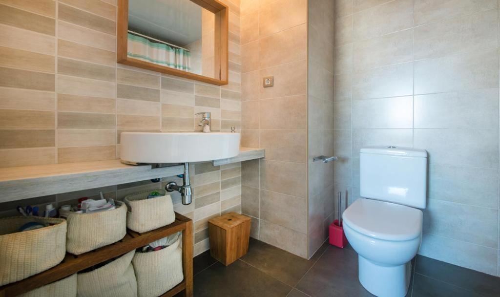 Magnificent Apartment Close To The Beach 圣阿德里安-德贝索斯 外观 照片