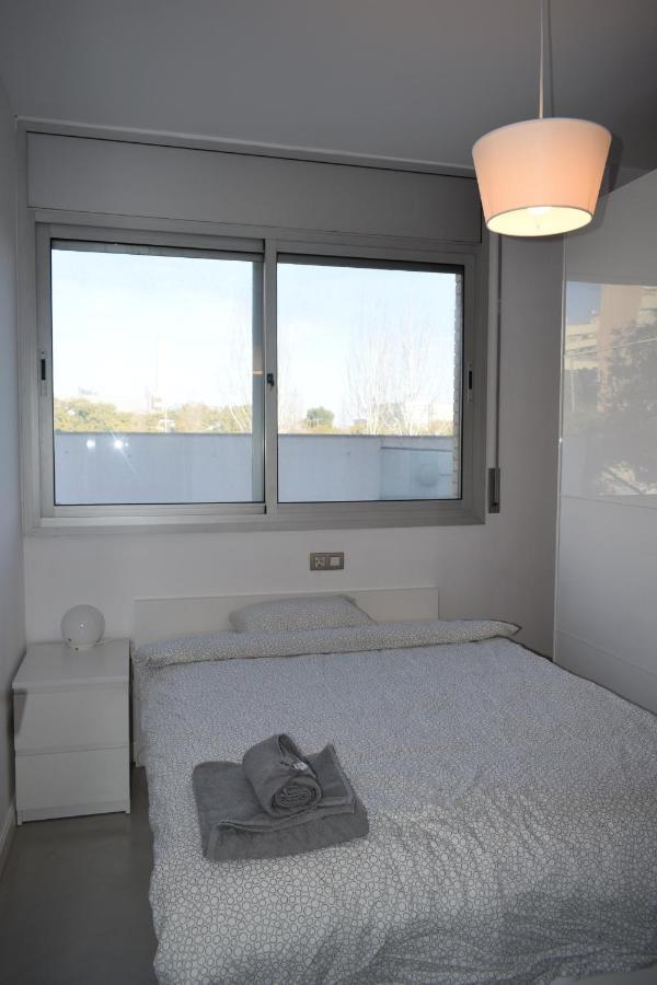 Magnificent Apartment Close To The Beach 圣阿德里安-德贝索斯 外观 照片